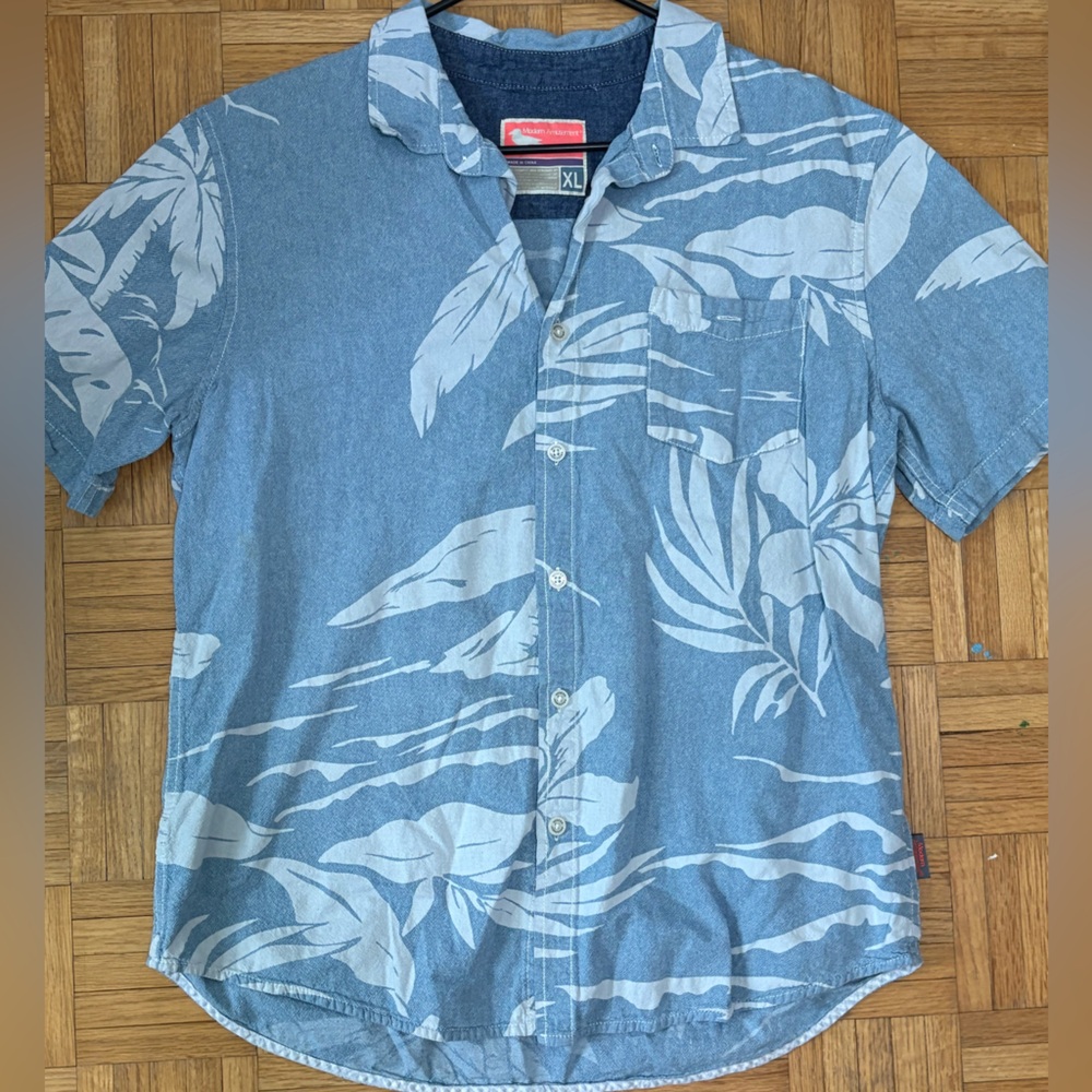 Rare Vintage Men's Polo button-up Shirt